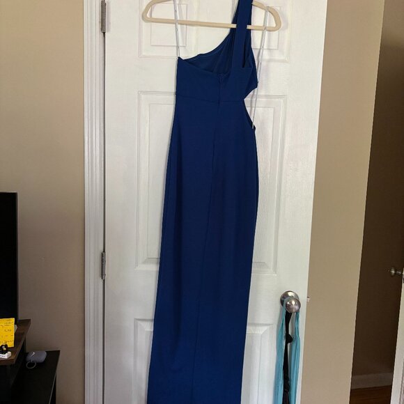 Lulus Simply Beautiful One-Shoulder Cutout Maxi Dress - Picture 7 of 9